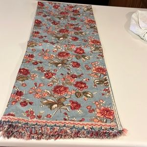 Table runner